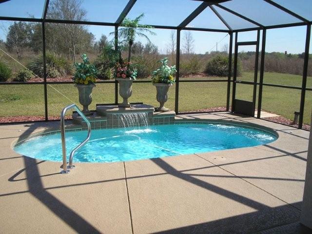 Pool-with-Screen-Enclosure